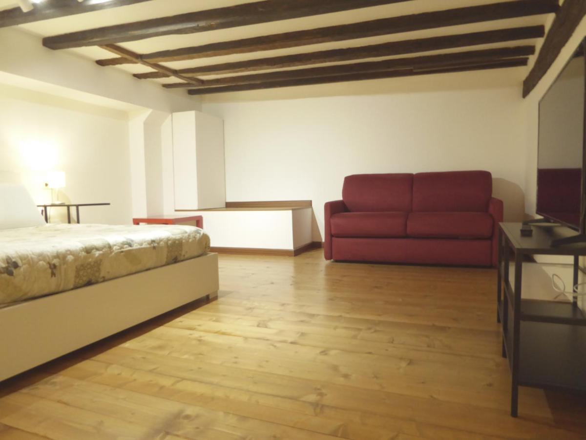 Giudei House Suite Μπολόνια Εξωτερικό φωτογραφία